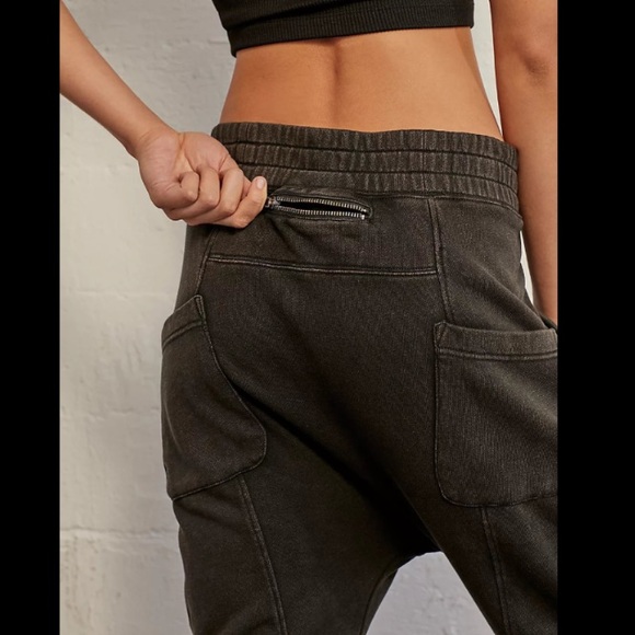 We The Free | 1 left- Junebug joggers size S charcoal - Picture 1 of 4